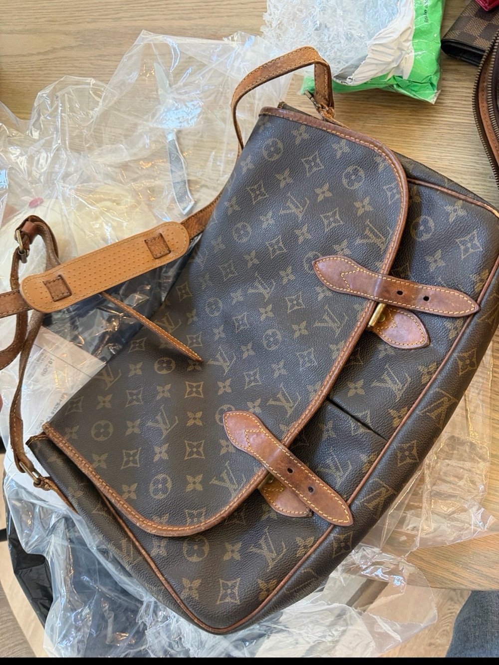 vintage Louis Vuitton Monogram Sac Chasse / Hunting Bag.